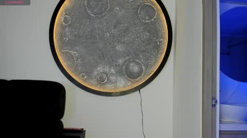 Snapshot of jakee_brown chatting on 11/08/25, 02:56 Santiago online show from 11/08/25, 02:56