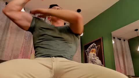 Snapshot of jakee_tyler chatting on 10/18/25, 10:54 Jake Tyler online show from 10/18/25, 10:54