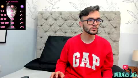 jakemagnus_ online show from 01/03/25, 11:46