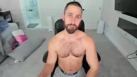 Snapshot of jakeorion chatting on 10/18/25, 09:04 Jake Orion online show from 10/18/25, 09:04