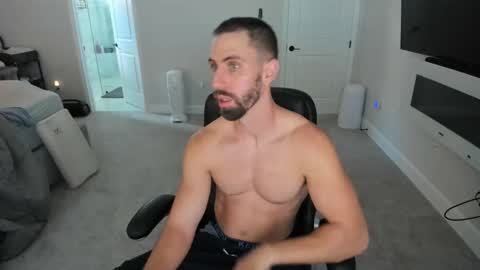 Snapshot of jakeorion chatting on 10/29/25, 02:52 Jake Orion online show from 10/29/25, 02:52