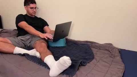 Jake Porter online show from 12/22/25, 05:15