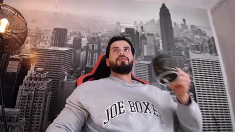 Snapshot of jakeskye chatting on 12/08/24, 11:57 JakeSkye online show from 12/08/24, 11:57