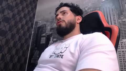 Snapshot of jakeskye chatting on 01/24/25, 06:35 JakeSkye online show from 01/24/25, 06:35