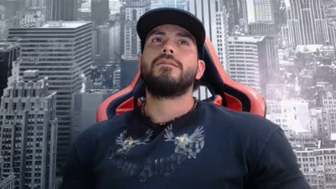 Snapshot of jakeskye chatting on 02/08/25, 12:06 JakeSkye online show from 02/08/25, 12:06