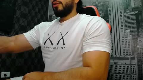 Snapshot of jakeskye chatting on 09/10/25, 03:23 JakeSkye online show from 09/10/25, 03:23