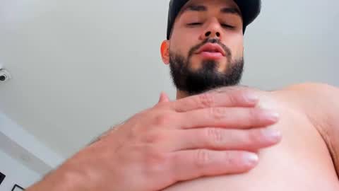 Snapshot of jakeskye chatting on 10/08/25, 01:42 JakeSkye online show from 10/08/25, 01:42