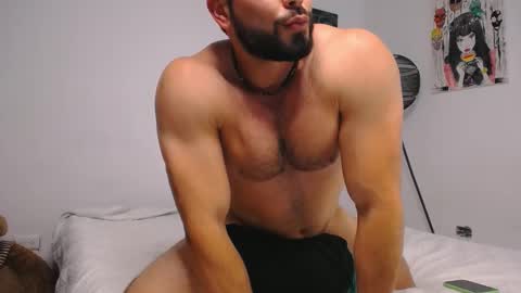 Snapshot of jakeskye chatting on 10/22/25, 07:57 JakeSkye online show from 10/22/25, 07:57