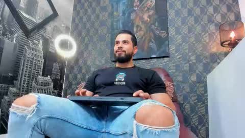 Snapshot of jakeskye chatting on 11/15/25, 02:46 JakeSkye online show from 11/15/25, 02:46