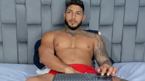my name is sebas If you come here dont hesitate to say hello Im a guy who really likes having conversations and having hot online show from 03/03/26, 06:36