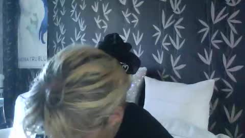 JAKKI LOUISE pornstar online show from 09/11/25, 04:51