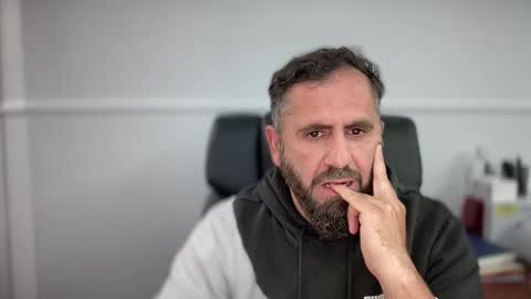 jam0786 online show from 11/12/25, 02:56