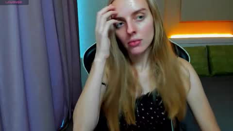 Sofia online show from 09/22/25, 02:52