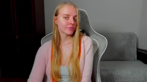 Sofia online show from 06/25/26, 11:04