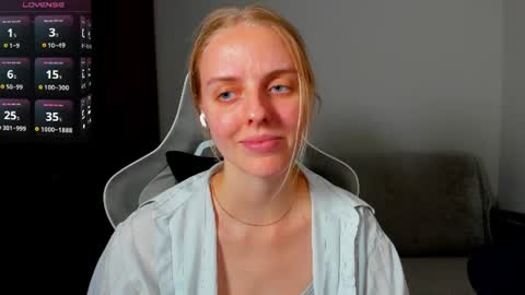 Sofia online show from 07/24/26, 10:13