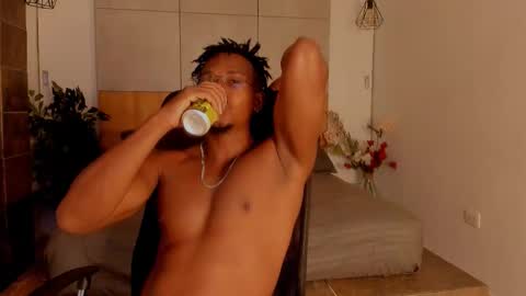   online show from 10/08/25, 04:10