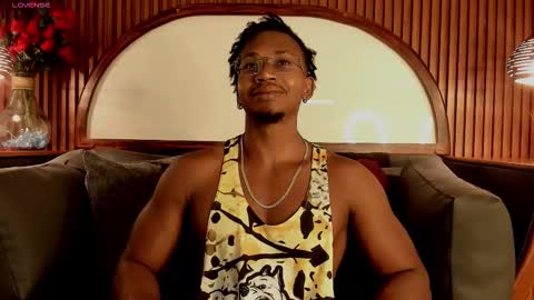   online show from 11/19/25, 02:33