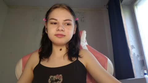 Snapshot of jamawoosley chatting on 06/05/26, 05:14 Mila online show from 06/05/26, 05:14