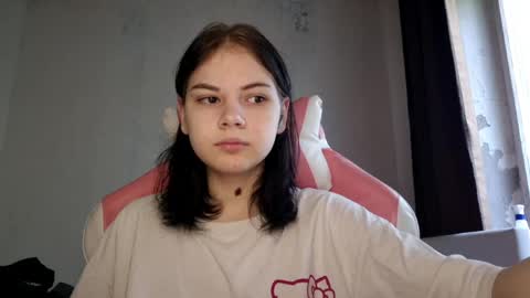 Snapshot of jamawoosley chatting on 06/07/26, 05:11 Mila online show from 06/07/26, 05:11