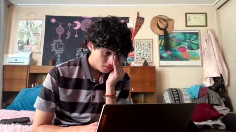 Snapshot of james2002og chatting on 09/12/25, 09:26 james2002og online show from 09/12/25, 09:26