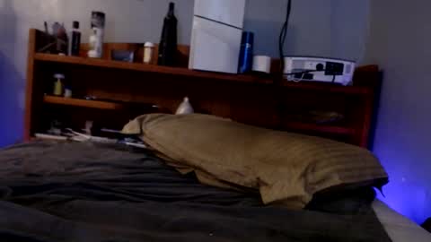 what you in too online show from 09/14/25, 09:19