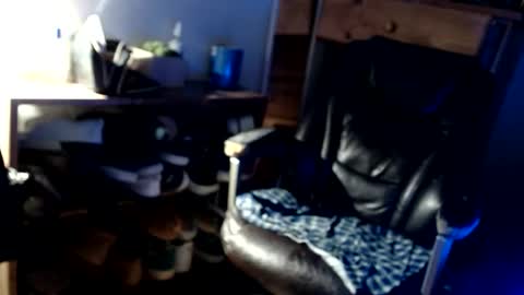 Snapshot of james30cup chatting on 01/07/26, 04:09 what you in too online show from 01/07/26, 04:09