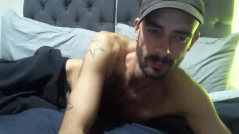 james_blade21 online show from 09/27/25, 01:54