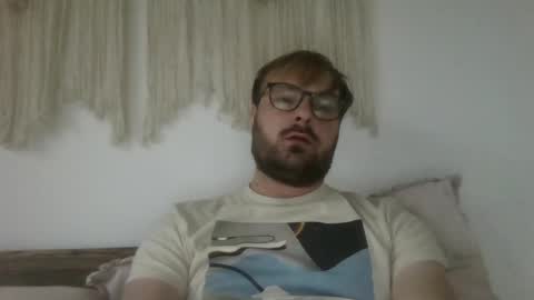 James Heron online show from 10/19/25, 04:18