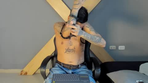 Jamesinked  online show from 12/06/24, 03:22