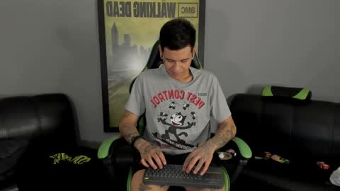 Jamesinked  online show from 12/15/24, 10:15