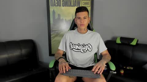 Jamesinked  online show from 12/28/24, 06:50