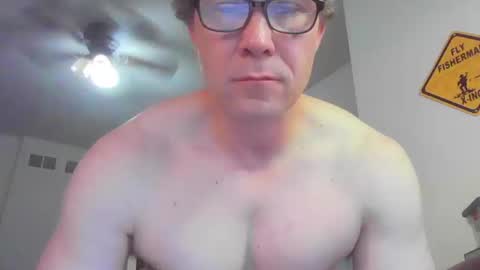 Snapshot of jamesjewels chatting on 10/18/25, 09:15 jamesjewels online show from 10/18/25, 09:15