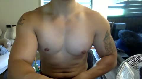 jamesmo820913 online show from 10/13/25, 03:28