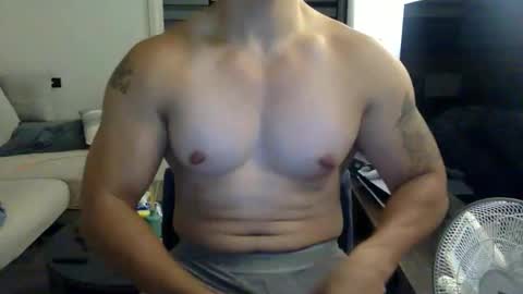 jamesmo820913 online show from 10/19/25, 10:38