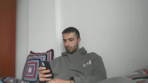 Snapshot of jamessandt chatting on 02/18/25, 11:33 jamessandt online show from 02/18/25, 11:33