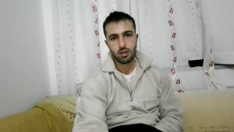 Snapshot of jamessandt chatting on 12/16/25, 05:07 jamessandt online show from 12/16/25, 05:07