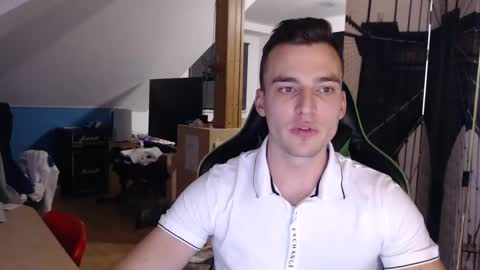 Snapshot of jamesss11158699 chatting on 01/12/25, 08:25 jamesss11158699 online show from 01/12/25, 08:25