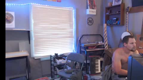 Jameswebbscope online show from 04/28/26, 07:19