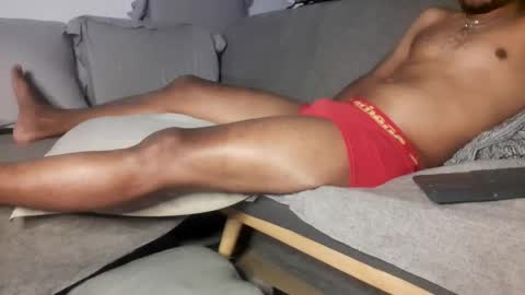 Snapshot of jamielonnas chatting on 01/05/25, 04:59 Jamie Lonnas online show from 01/05/25, 04:59