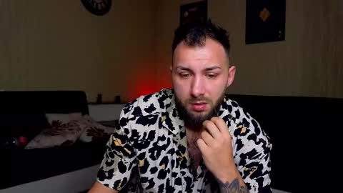 Snapshot of jamienoxus chatting on 10/13/25, 05:18 Robbie online show from 10/13/25, 05:18