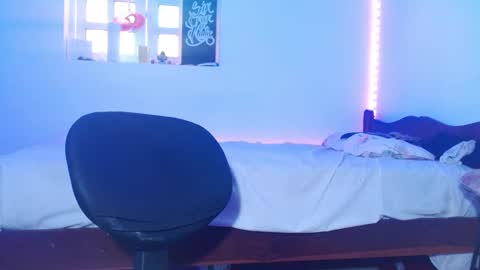 Jammes. online show from 09/25/25, 01:37