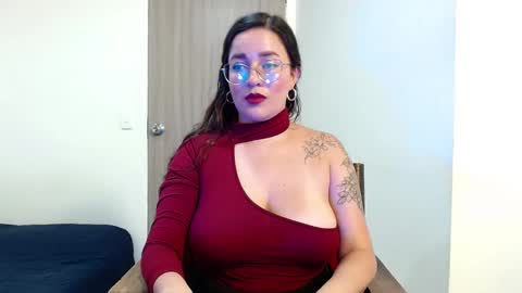 Snapshot of jane_and_paul1 chatting on 02/10/25, 11:23 online show from 02/10/25, 11:23