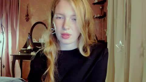 Snapshot of jane_and_star chatting on 10/08/25, 07:44 Star online show from 10/08/25, 07:44