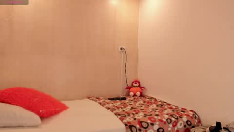 Snapshot of jane_monttgomery chatting on 09/14/25, 01:27 Jane M online show from 09/14/25, 01:27