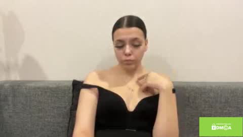 Snapshot of janeanhaferkamp chatting on 09/11/25, 06:19 Eva online show from 09/11/25, 06:19
