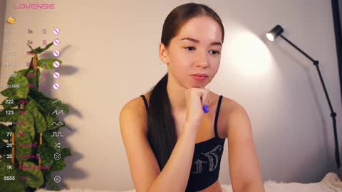 Jennifer  online show from 01/27/25, 09:02