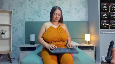 Snapshot of janecullen chatting on 09/14/25, 03:49 JANE online show from 09/14/25, 03:49