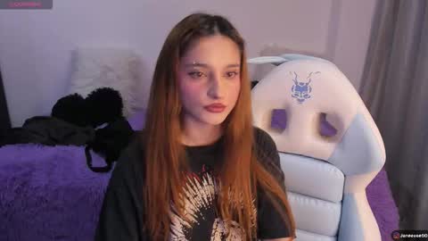 Snapshot of janee_lane chatting on 09/22/25, 01:07 Jane online show from 09/22/25, 01:07