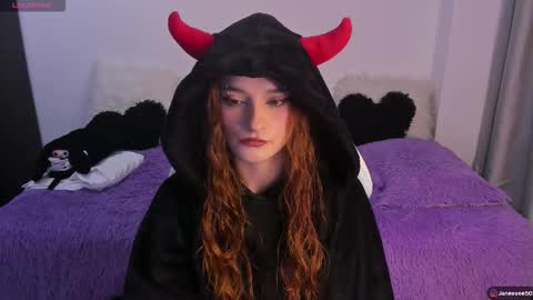 Snapshot of janee_lane chatting on 10/08/25, 01:31 Jane online show from 10/08/25, 01:31