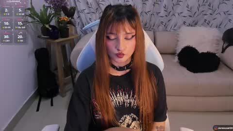 Snapshot of janee_lane chatting on 10/17/25, 12:25 Jane online show from 10/17/25, 12:25